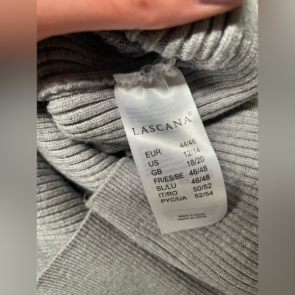 Gray Women's Ribbed Tank Top - Picture 4 of 5